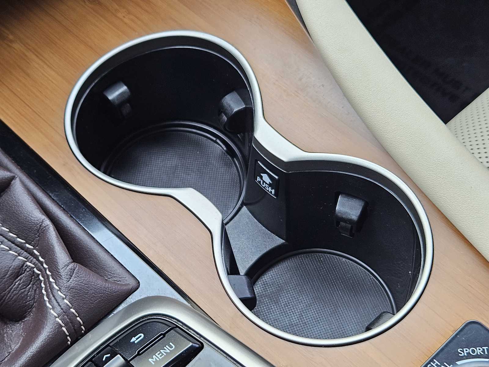 2016 Lexus RX 450h photo 14