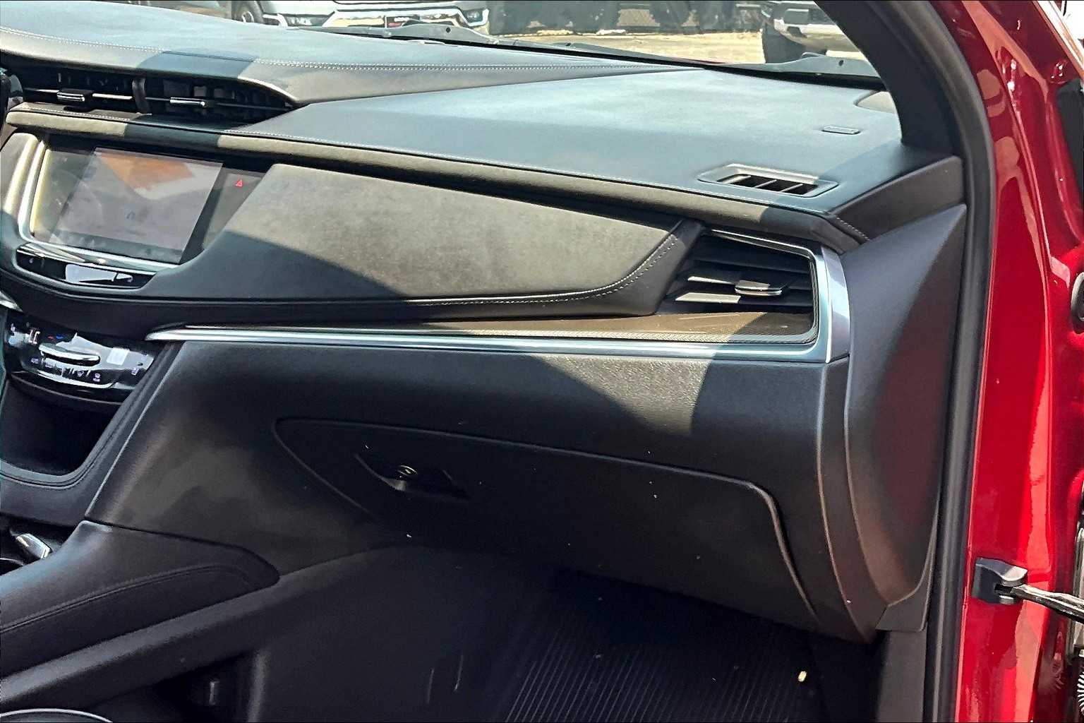 2020 Cadillac XT5 Platinum Sport photo 18