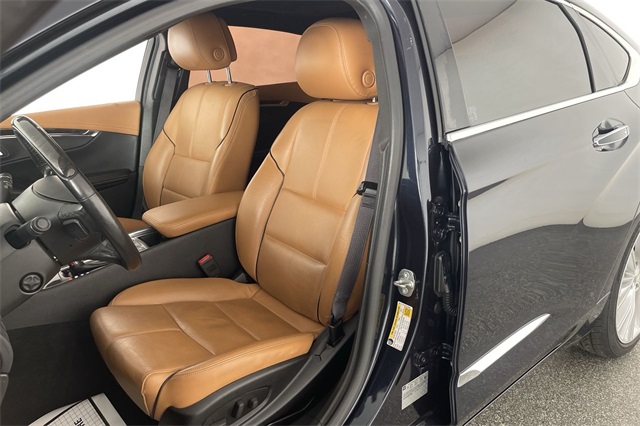 2014 Chevrolet Impala LTZ photo 32