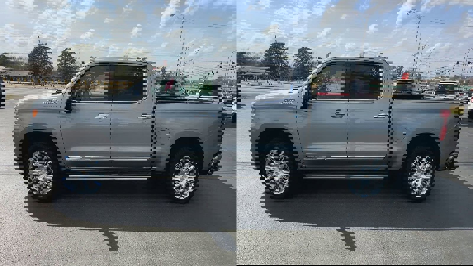 2025 Chevrolet Silverado 1500 High Country photo 4