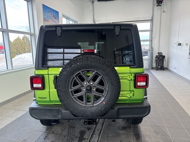 2025 Jeep Wrangler Sport S photo 4