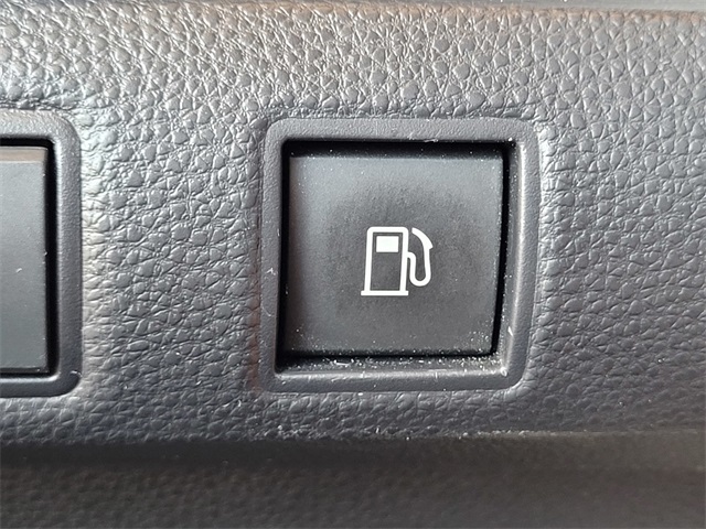 2024 Toyota Corolla Hybrid SE photo 15