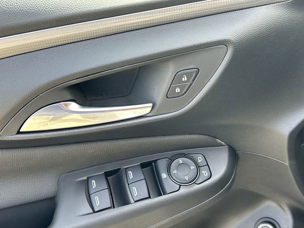 2025 Buick Envista Avenir photo 19