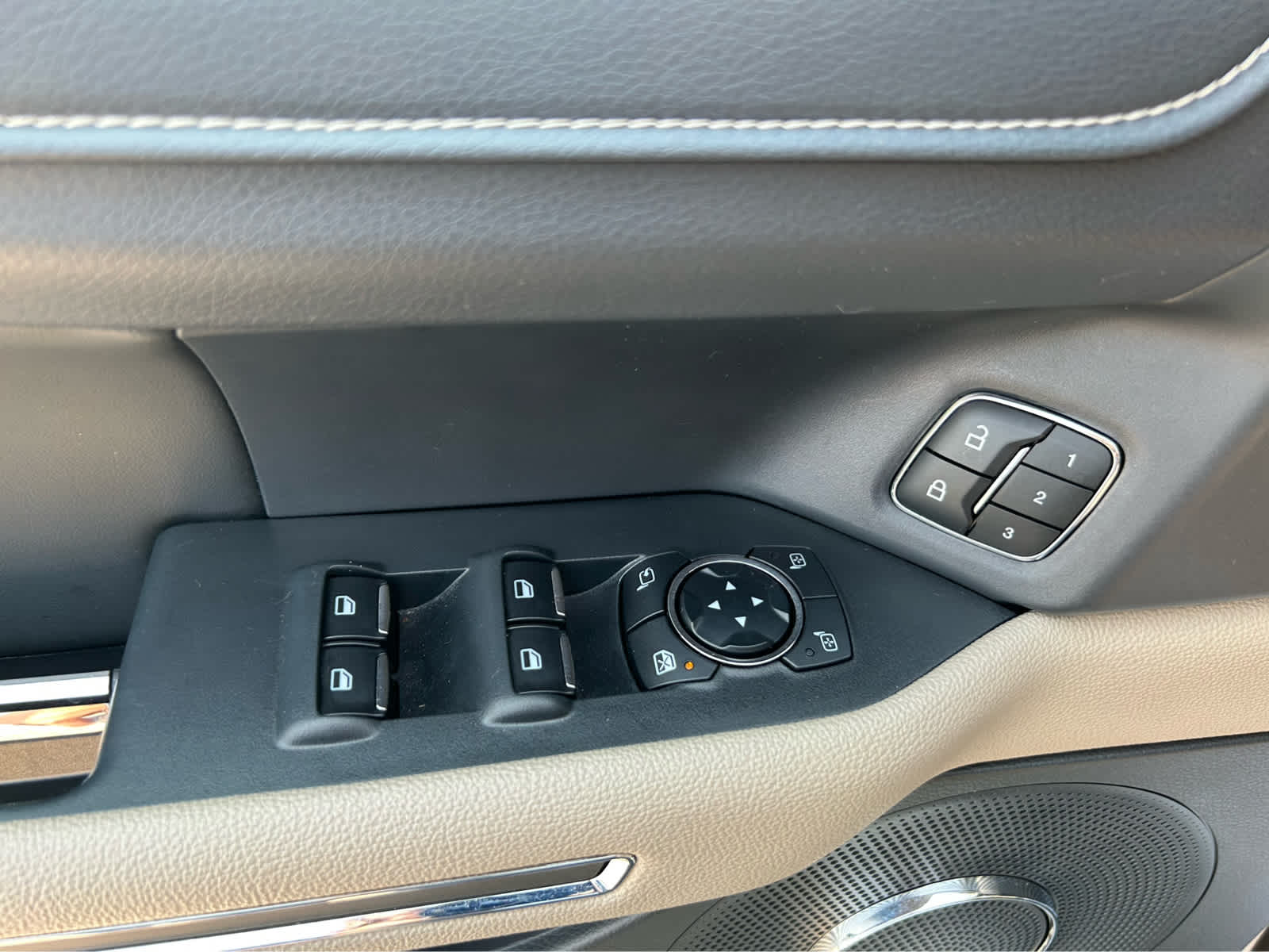 2024 Ford Expedition MAX XLT photo 19