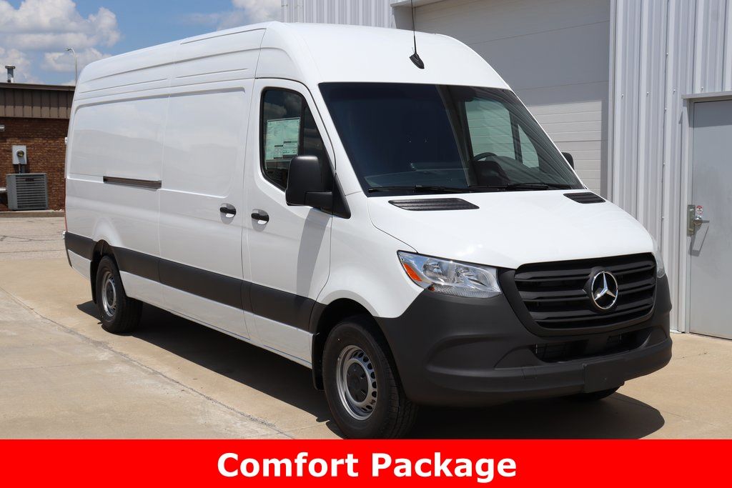 2025 Mercedes-Benz Sprinter Cargo Van Base's photo