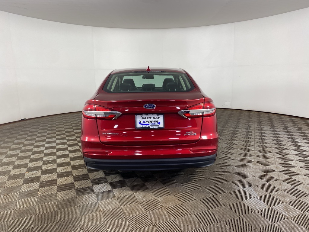 2019 Ford Fusion Hybrid SEL photo 2