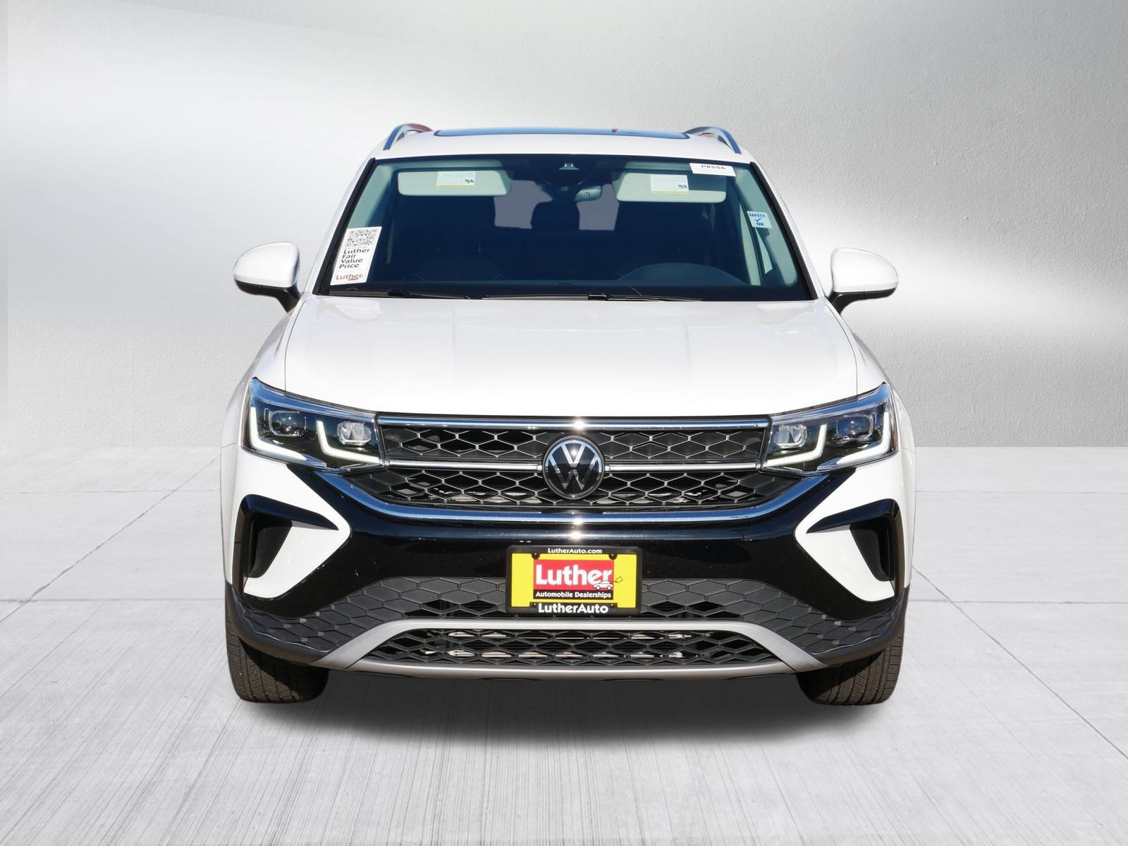 2024 Volkswagen Taos SEL photo 2