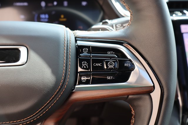 2025 Jeep Grand Cherokee L Summit photo 14