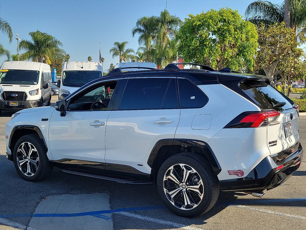 2023 Toyota RAV4 Prime XSE photo 23