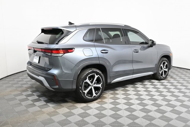 2026 Volkswagen Tiguan SE photo 2