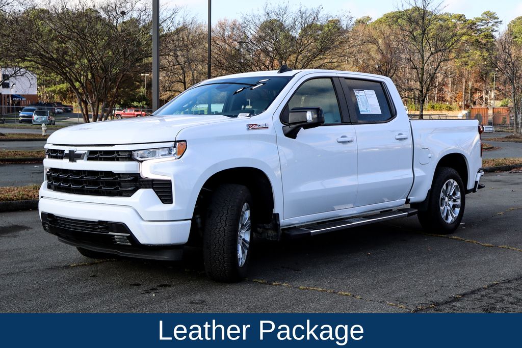 2023 Chevrolet Silverado 1500 RST photo 3