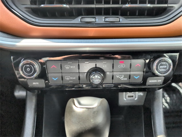 2024 Jeep Compass Limited photo 17
