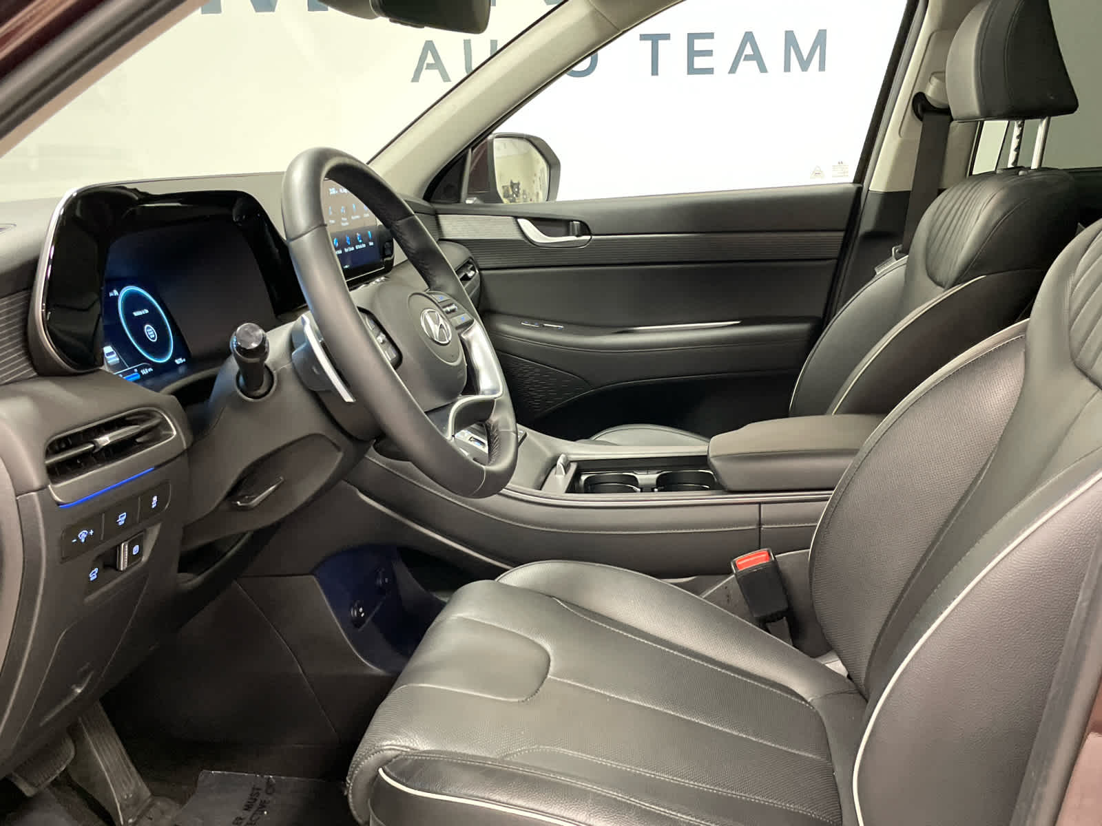 2024 Hyundai Palisade Limited photo 24