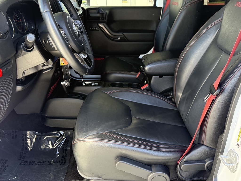 2017 Jeep Wrangler Unlimited Rubicon Recon photo 13