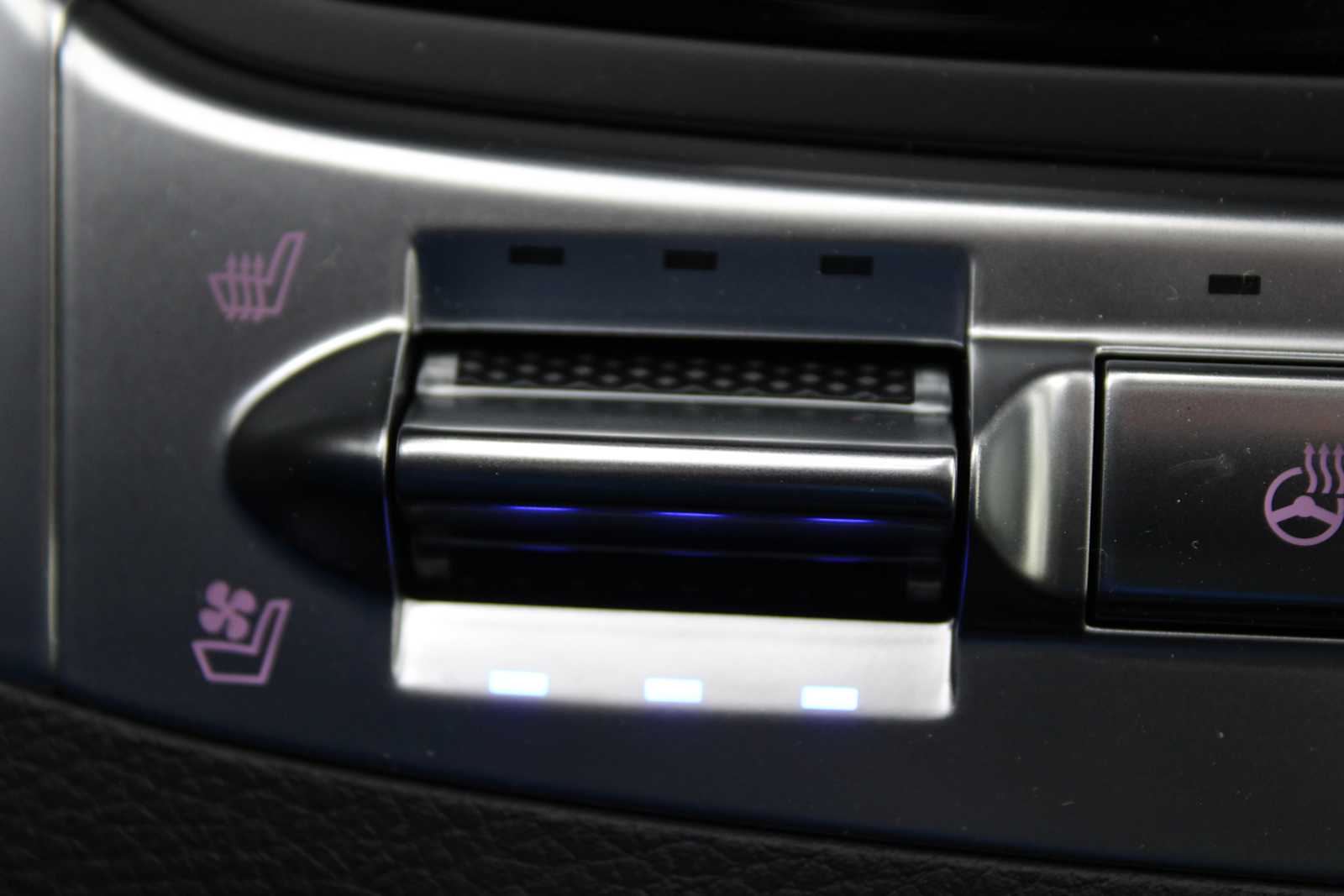 2025 Kia Carnival SX Prestige photo 43