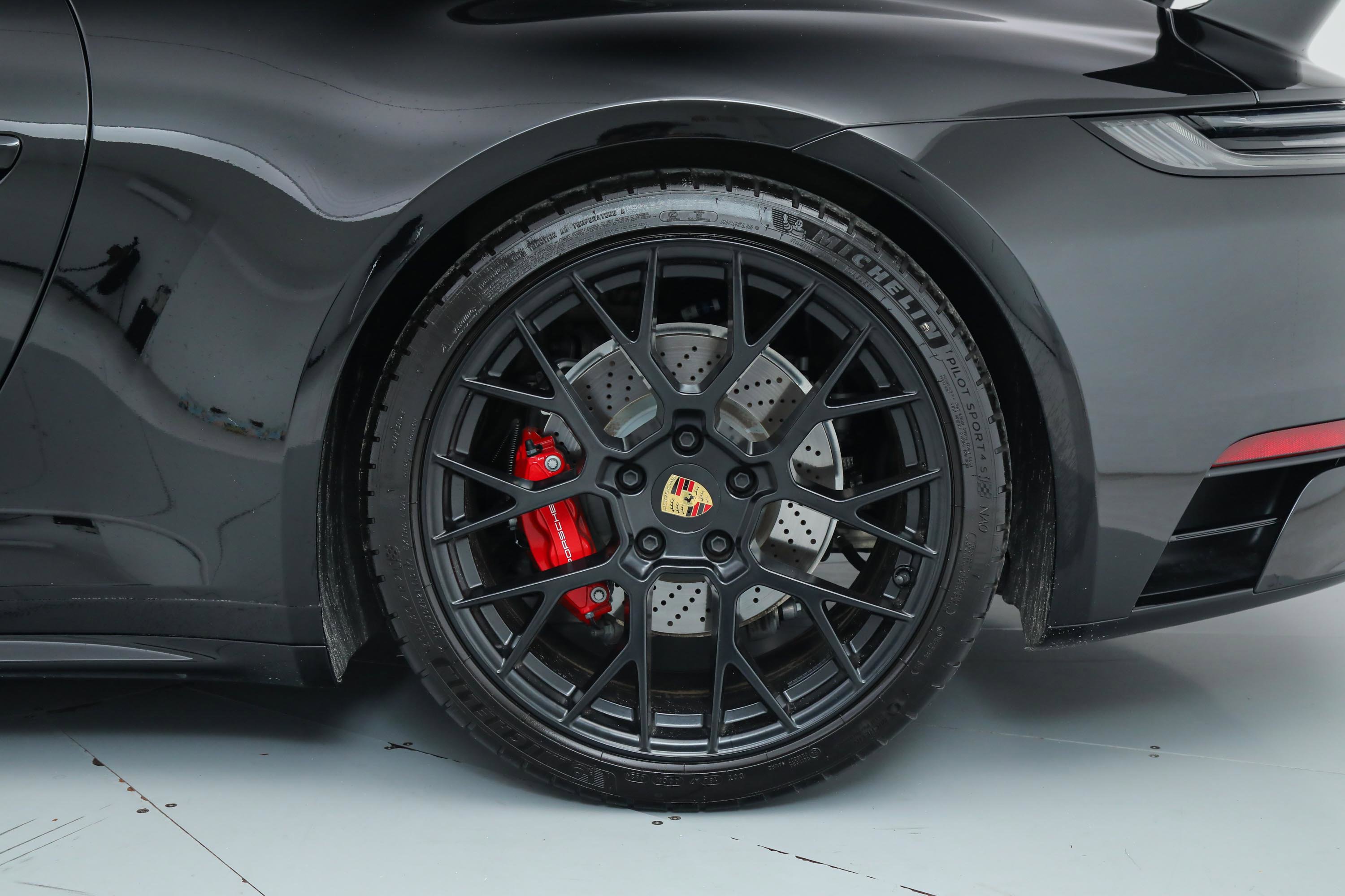 2024 Porsche 911 S photo 14