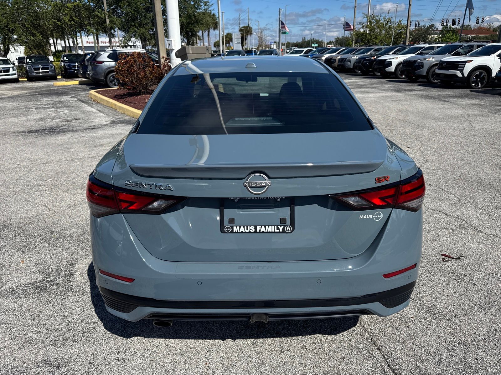 2024 Nissan Sentra SR photo 2