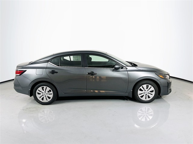 2025 Nissan Sentra S photo 8