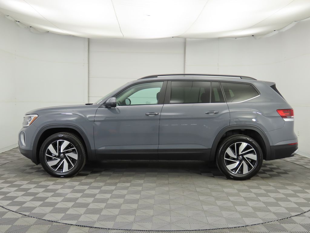 2026 Volkswagen Atlas SE Technology photo 8
