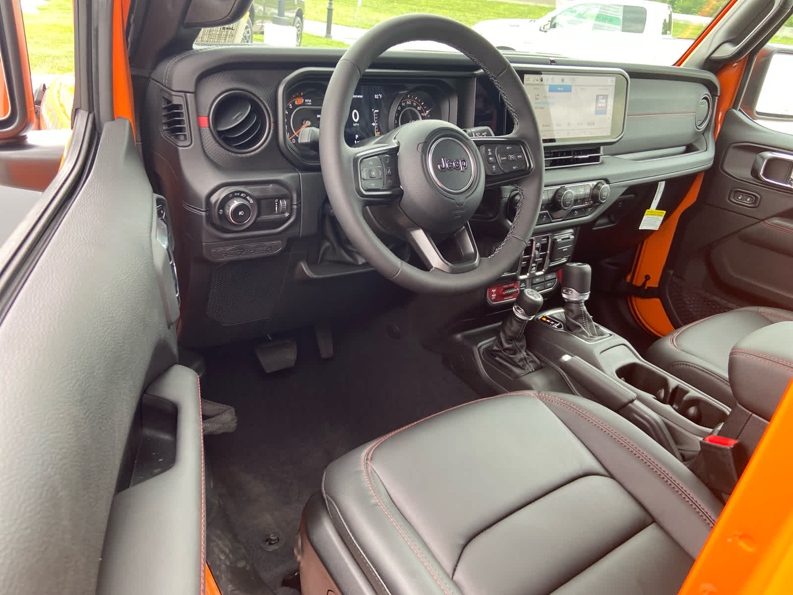 2025 Jeep Wrangler Rubicon photo 18