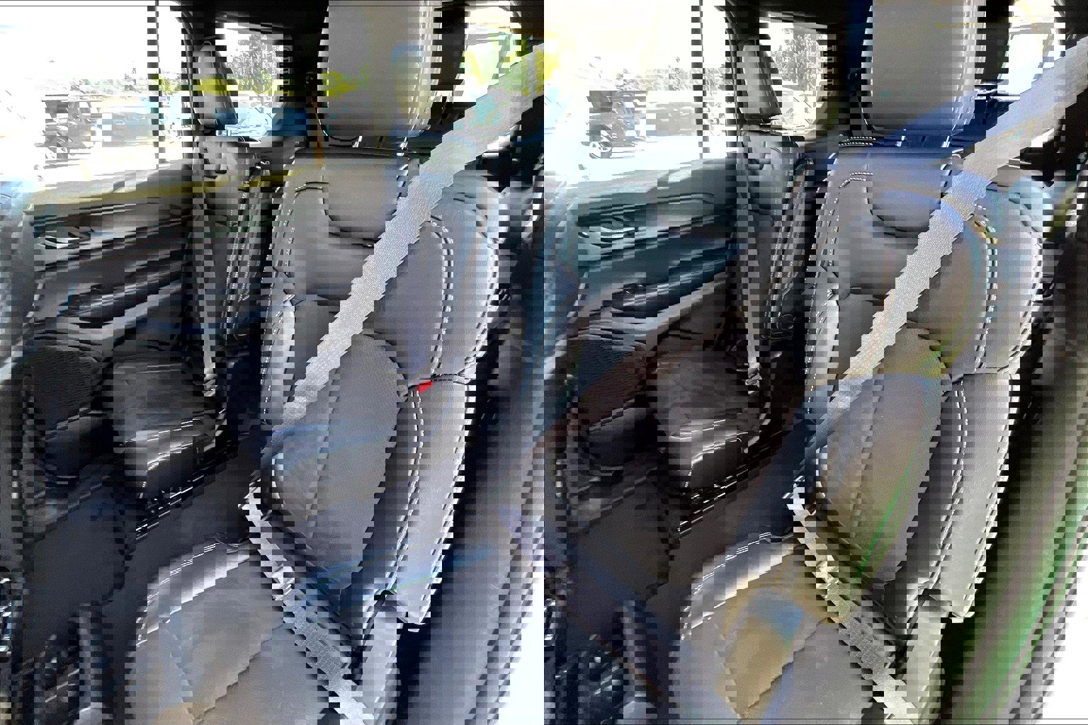 2023 Jeep Grand Cherokee Altitude photo 22