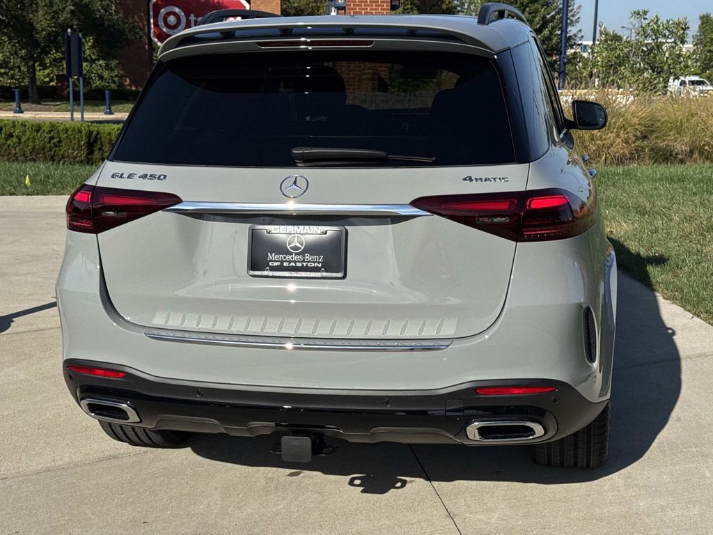 2026 Mercedes Benz GLE 450 4MATIC photo 4