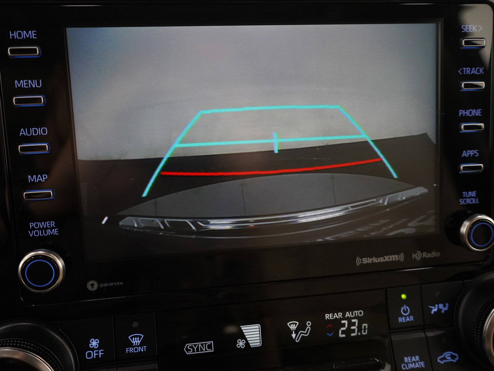 2022 Toyota Highlander XLE photo 28
