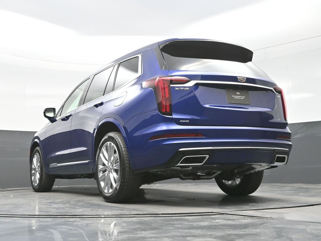 2025 Cadillac XT6 Premium Luxury photo 10