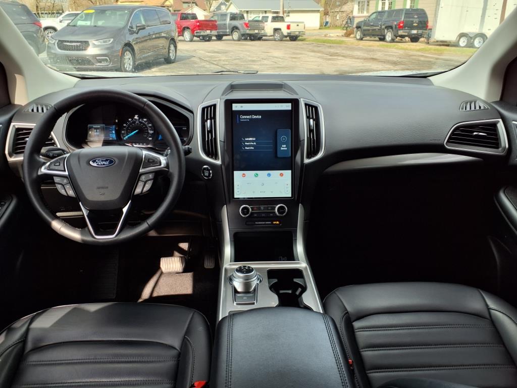 2024 Ford Edge SEL photo 5