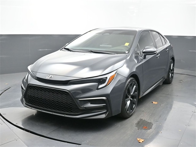 2024 Toyota Corolla XSE's photo