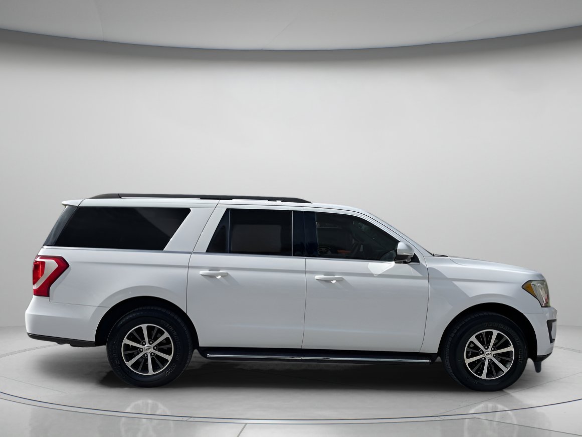 2018 Ford Expedition MAX XLT photo 2