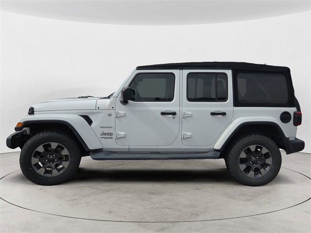 2018 Jeep Wrangler Unlimited Sahara photo 2