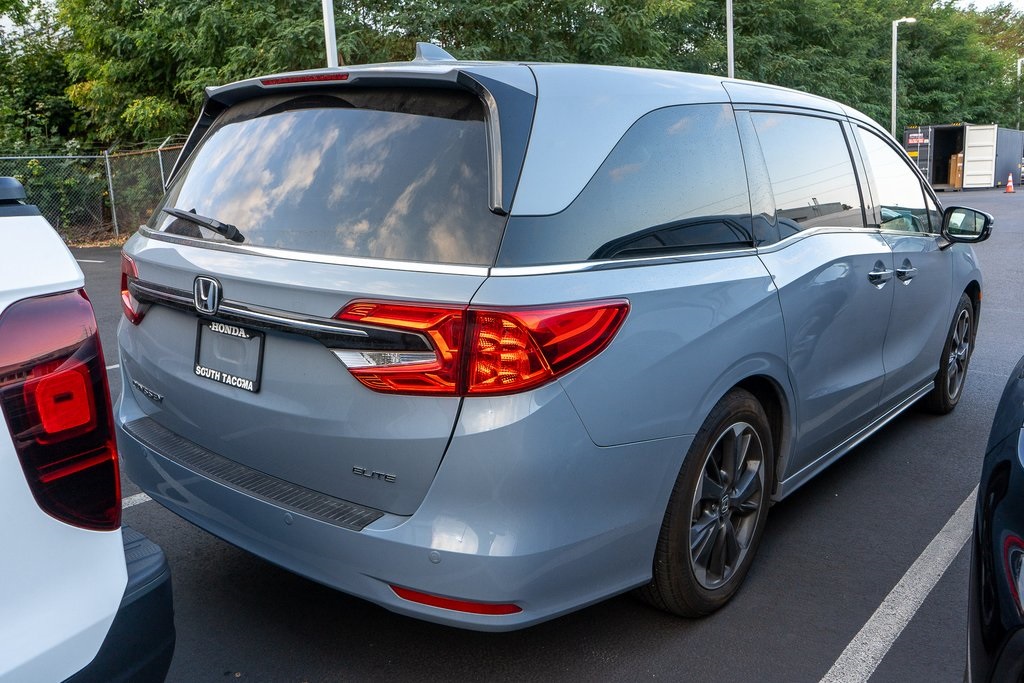 2024 Honda Odyssey Elite photo 4