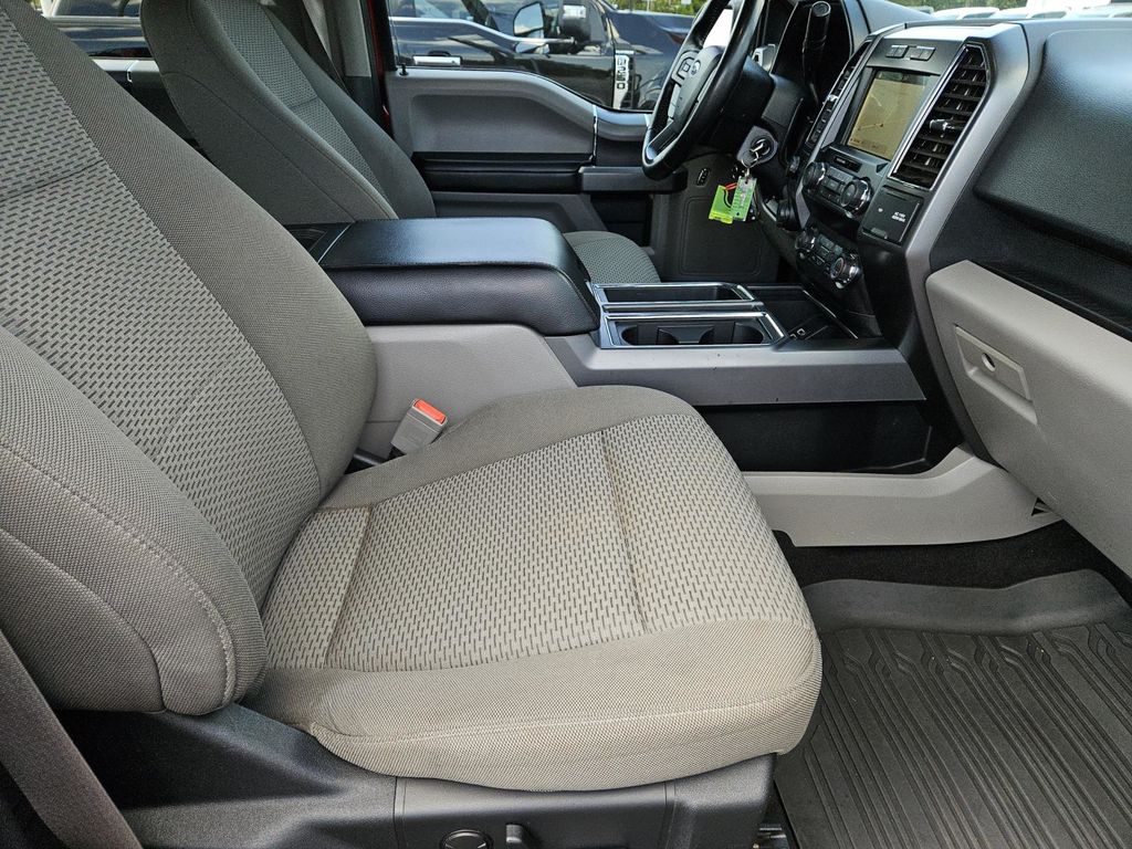 2019 Ford F-150 XLT photo 27