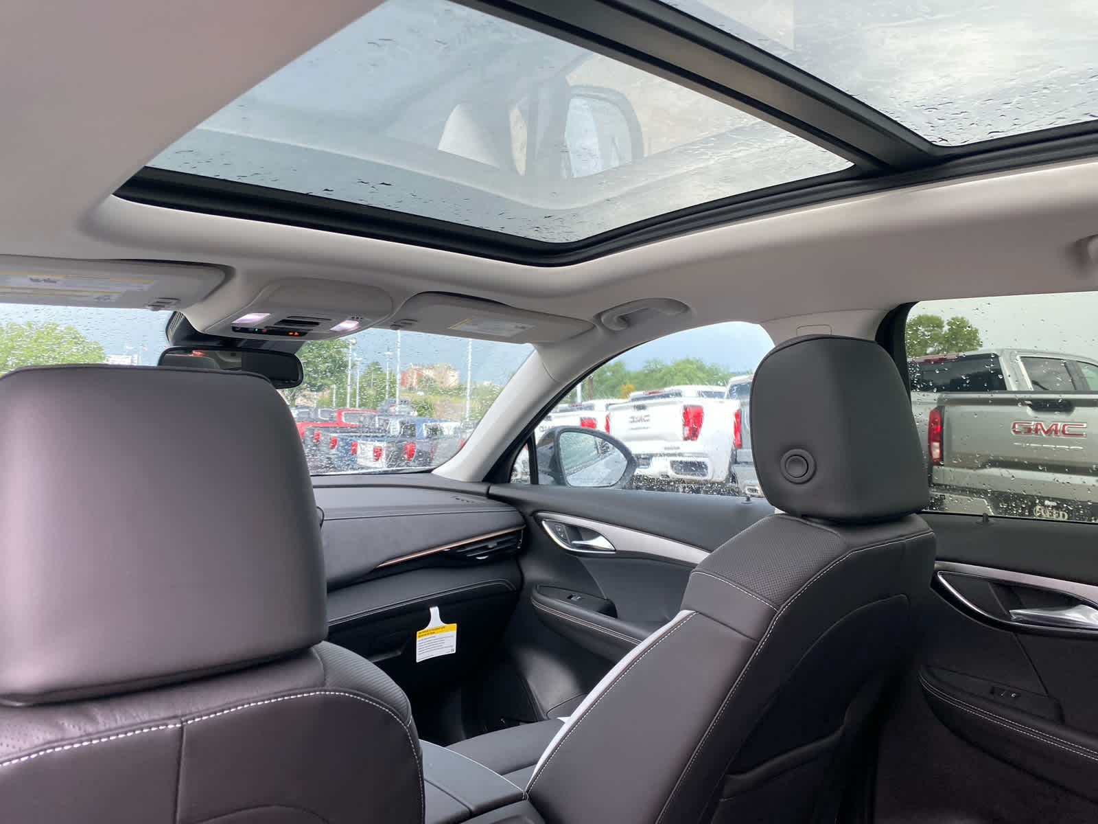 2025 Buick Envision Sport Touring photo 30