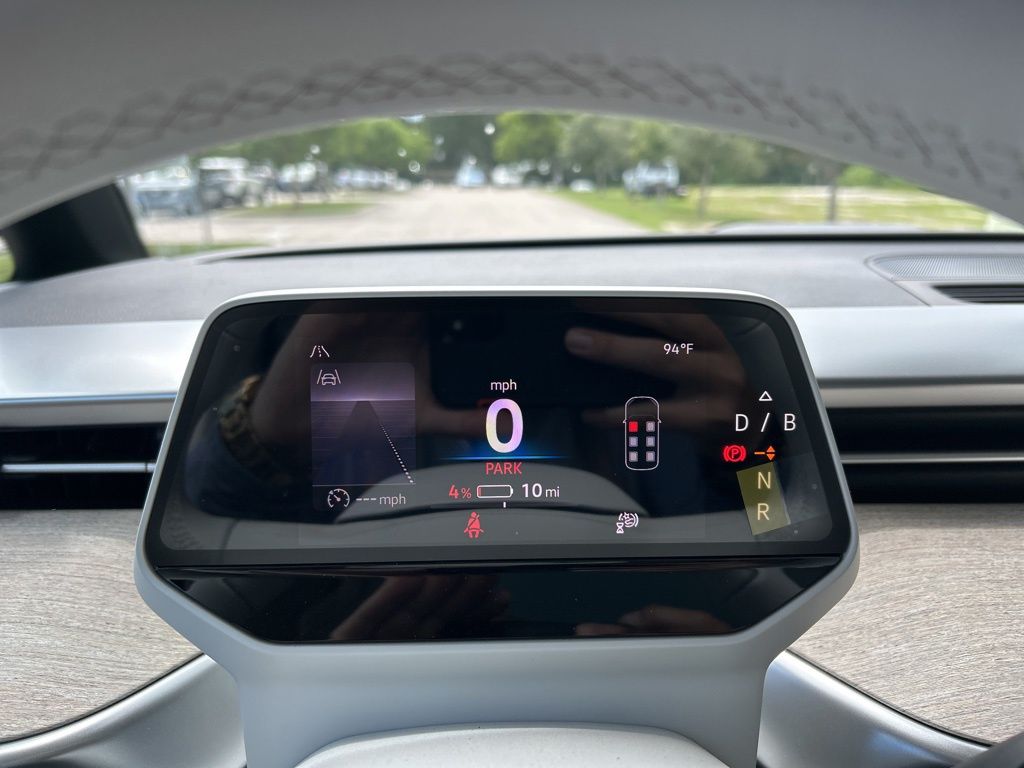 2025 Volkswagen ID. Buzz photo 16