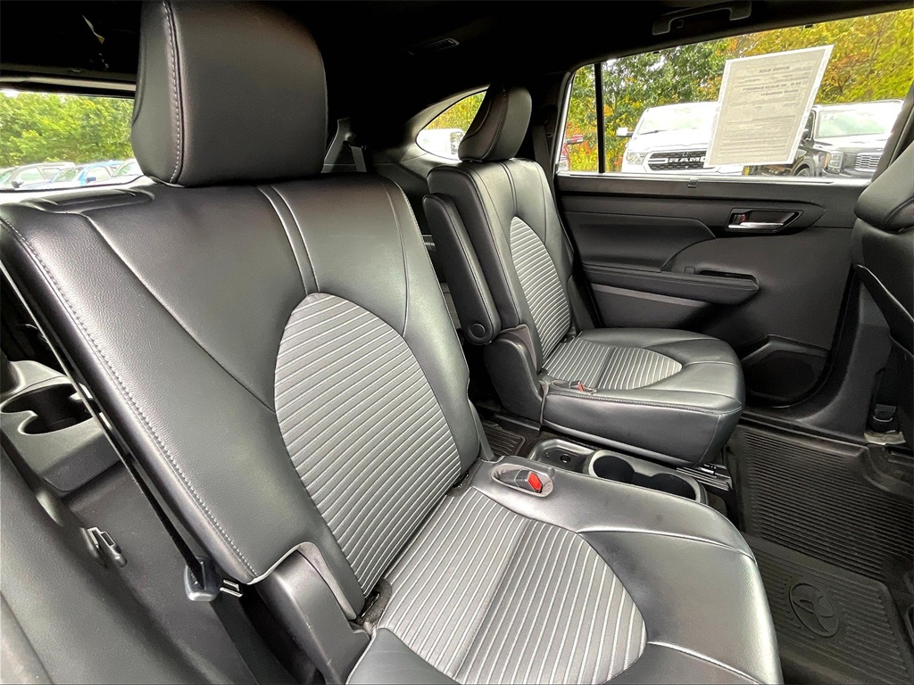 2023 Toyota Highlander XSE photo 15