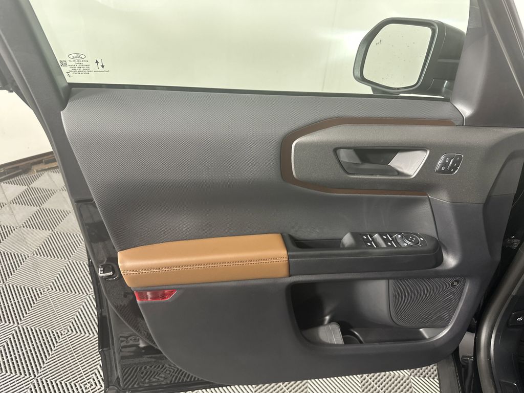 2025 Ford Bronco Sport Outer Banks photo 9