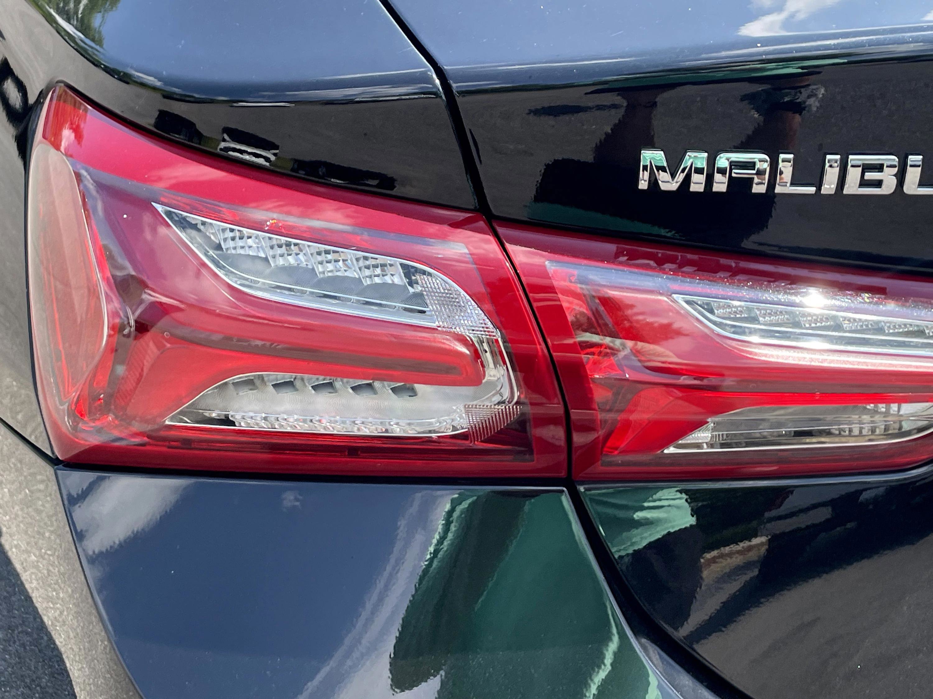 2024 Chevrolet Malibu Premier 2LT photo 11