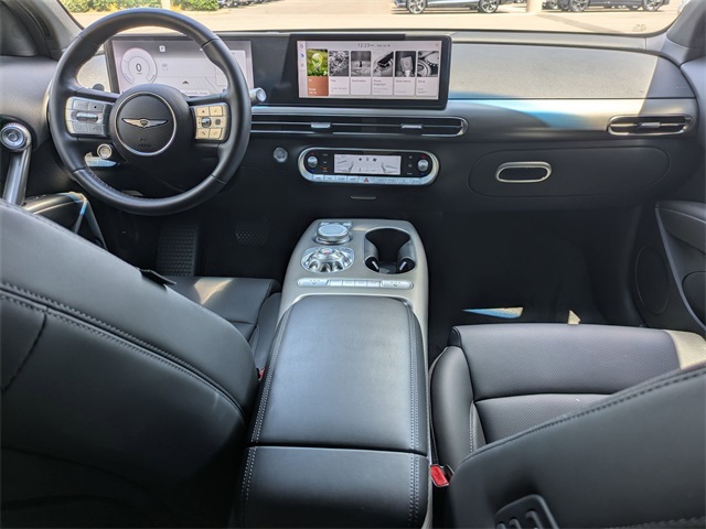 2024 Genesis GV60 RWD photo 21