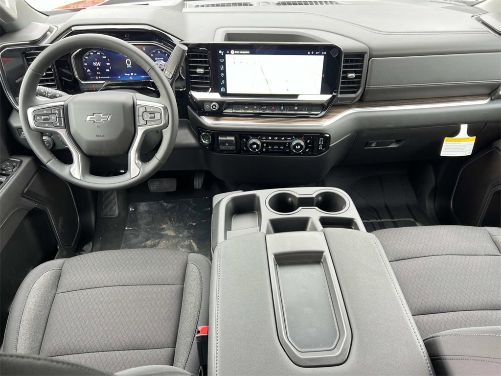 2026 Chevrolet Silverado 1500 RST photo 3