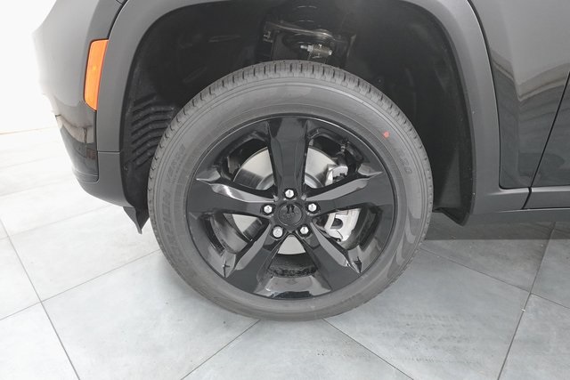 2025 Jeep Grand Cherokee Limited photo 29