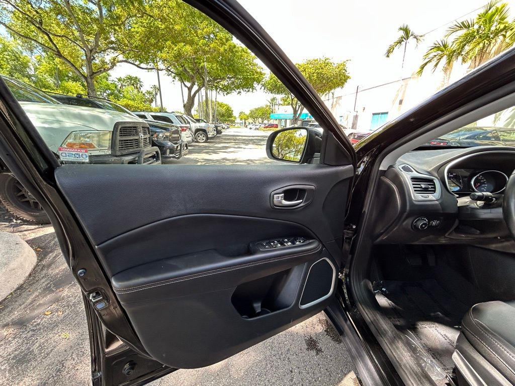 2020 Jeep Compass North Edition Latitude photo 16