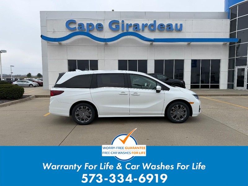 2026 Honda Odyssey Touring's photo