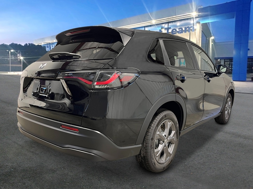2026 Honda HR-V LX photo 4