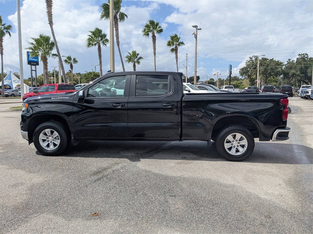 2024 Chevrolet Silverado 1500 LT photo 7