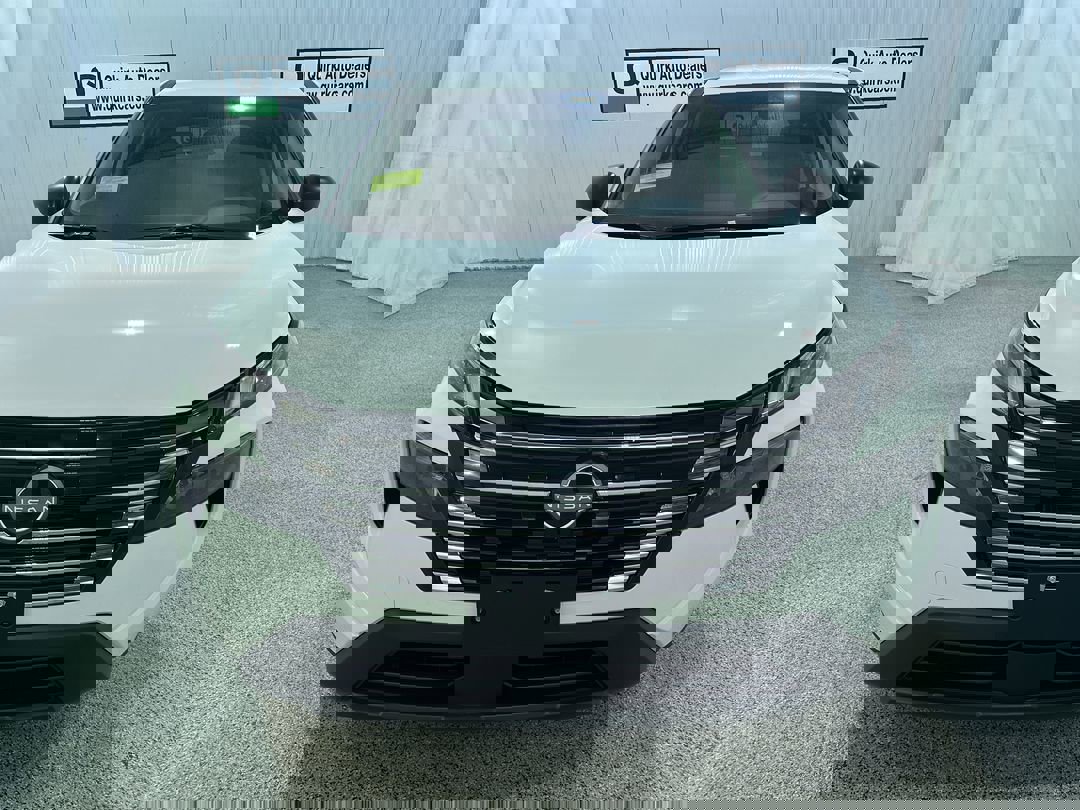 2026 Nissan Rogue S photo 2