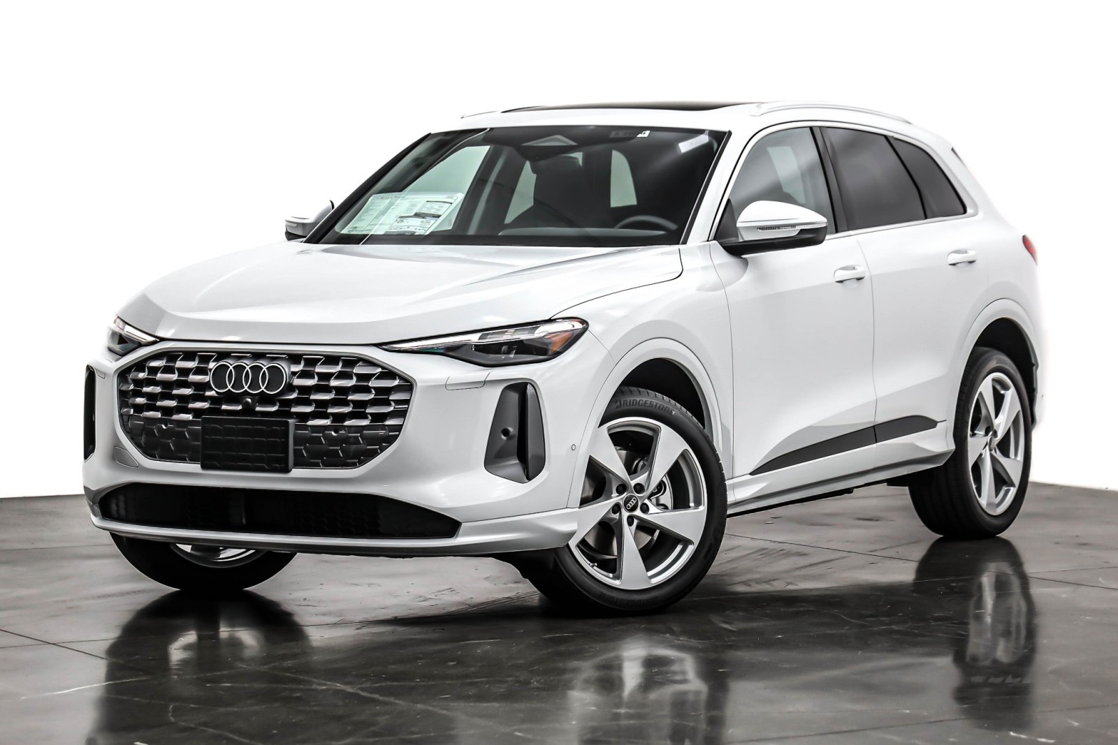 2025 Audi New Q5 Premium Plus's photo