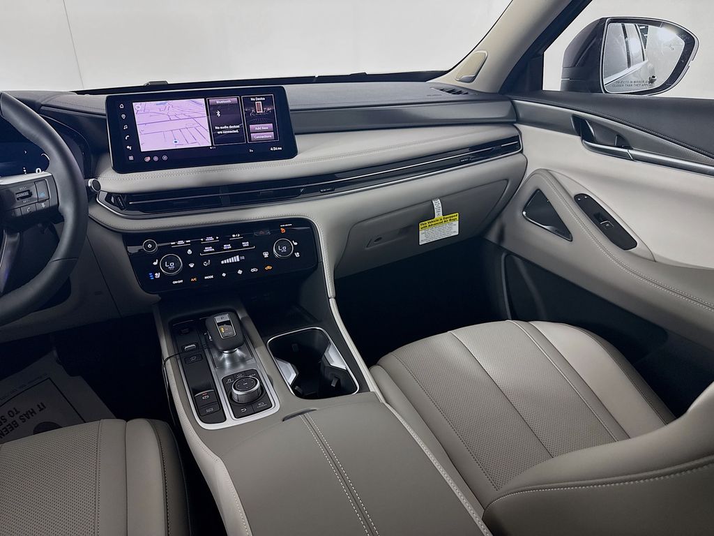 2026 Infiniti QX60 Luxe photo 28