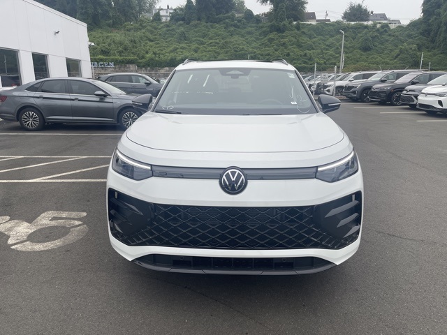 2025 Volkswagen Tiguan SE R-Line Black photo 3